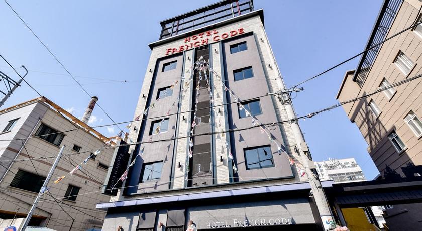 French code Hotel Changwon Buitenkant foto