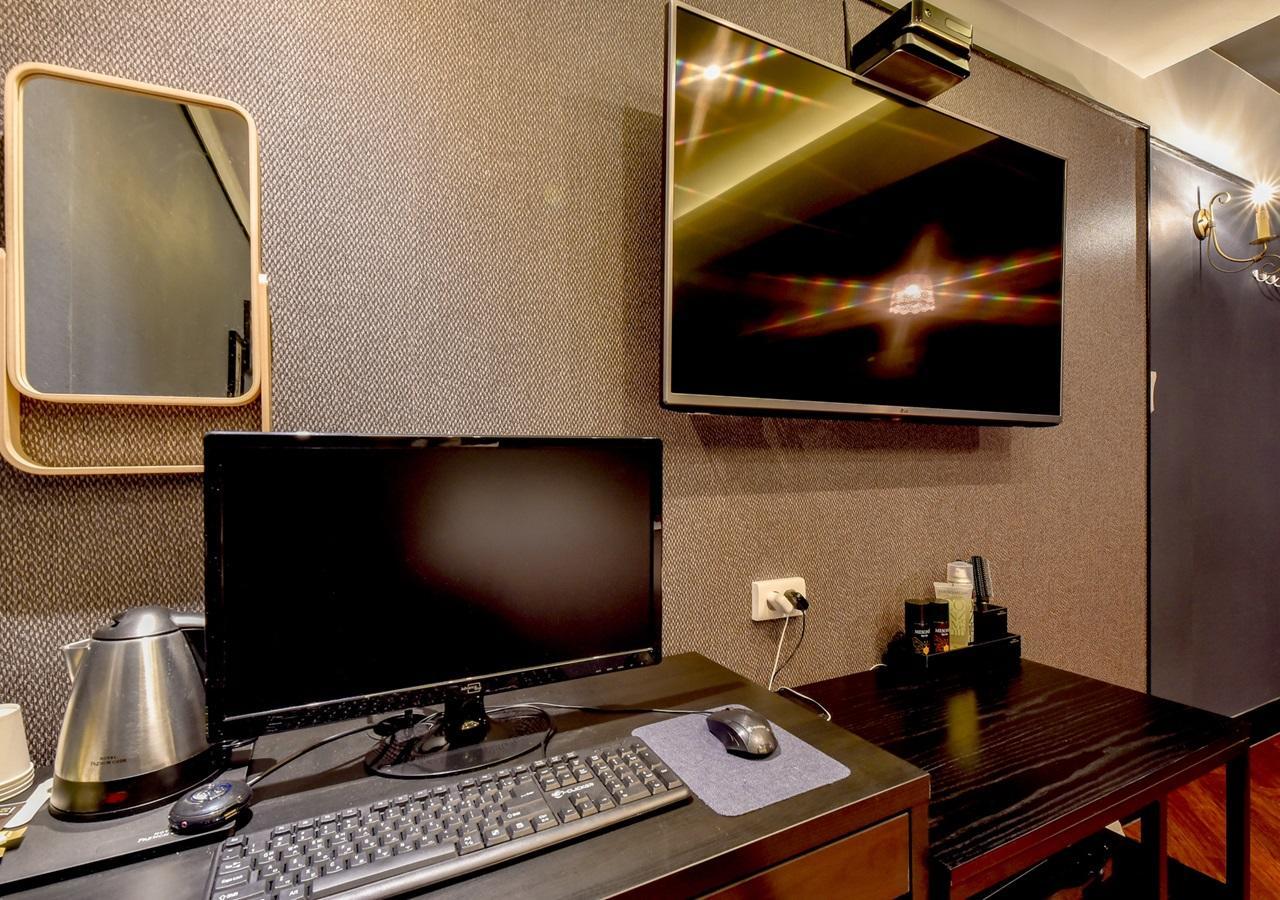 French code Hotel Changwon Buitenkant foto