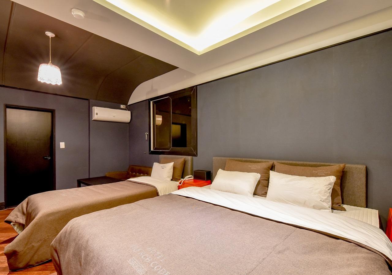 French code Hotel Changwon Buitenkant foto