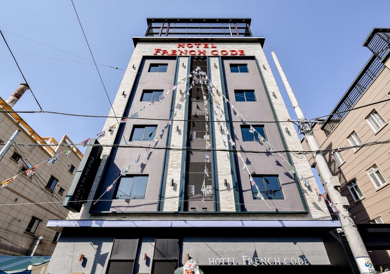 French code Hotel Changwon Buitenkant foto