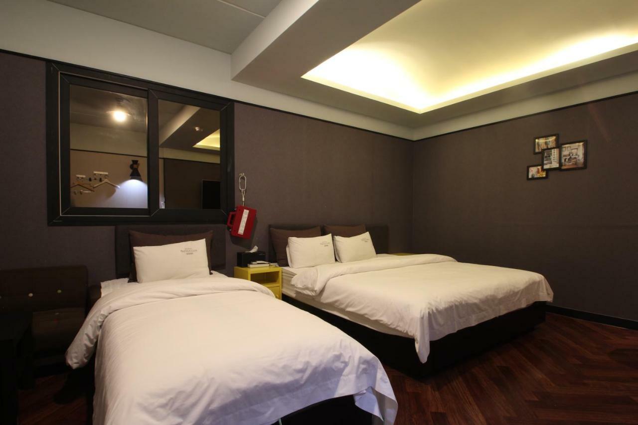 French code Hotel Changwon Buitenkant foto